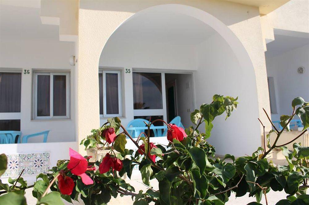 Complexe Touristique Sidi Salem Hotell Bizerte Exteriör bild