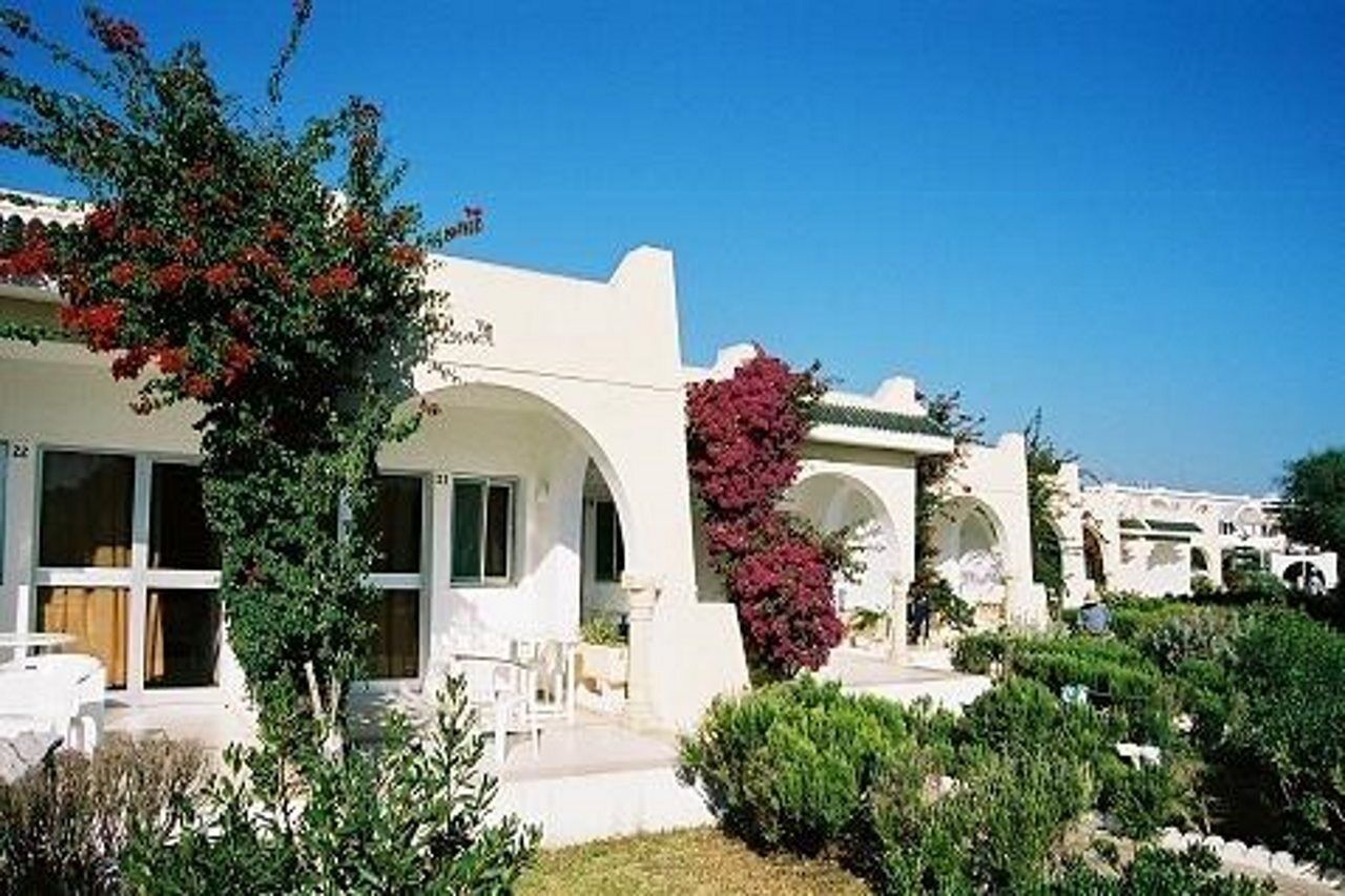 Complexe Touristique Sidi Salem Hotell Bizerte Exteriör bild