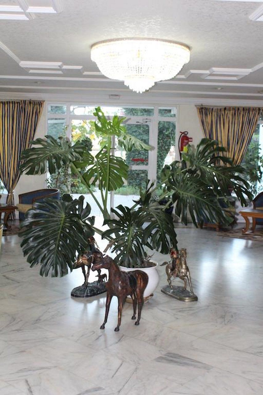 Complexe Touristique Sidi Salem Hotell Bizerte Exteriör bild